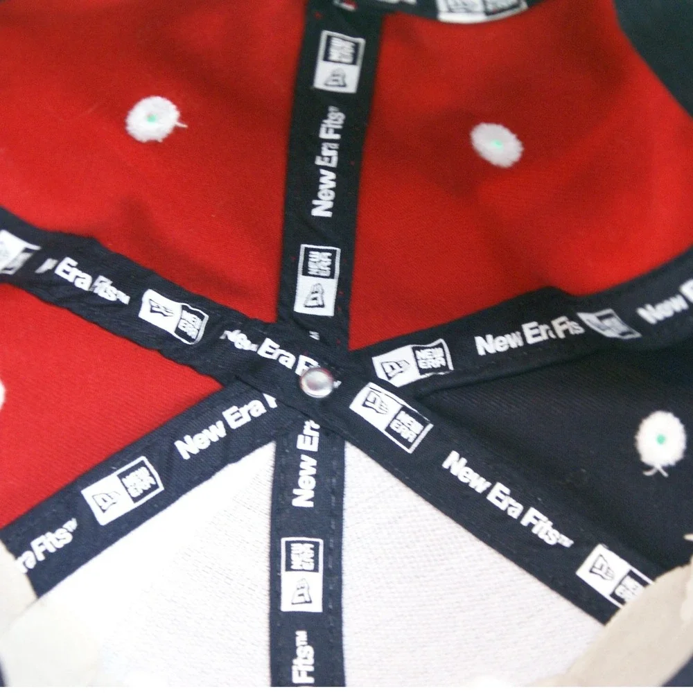 New Era fit red built